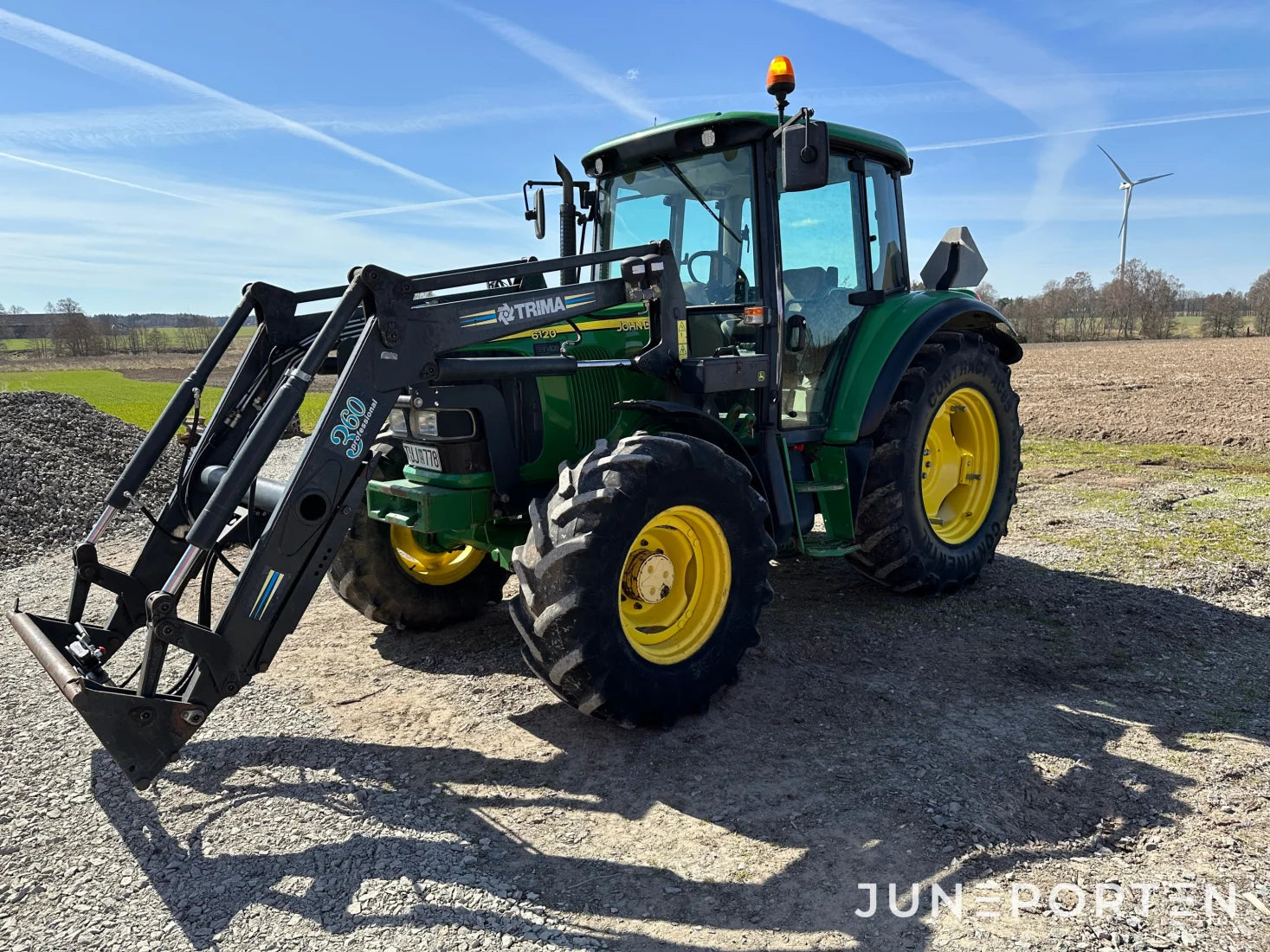 John Deere 6120 SE med lastare