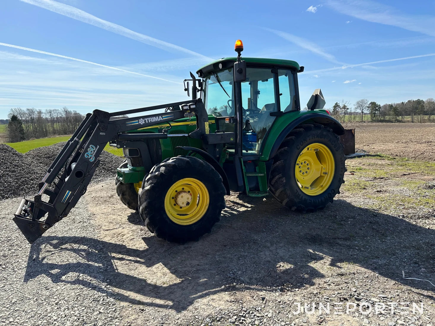 John Deere 6120 SE med lastare