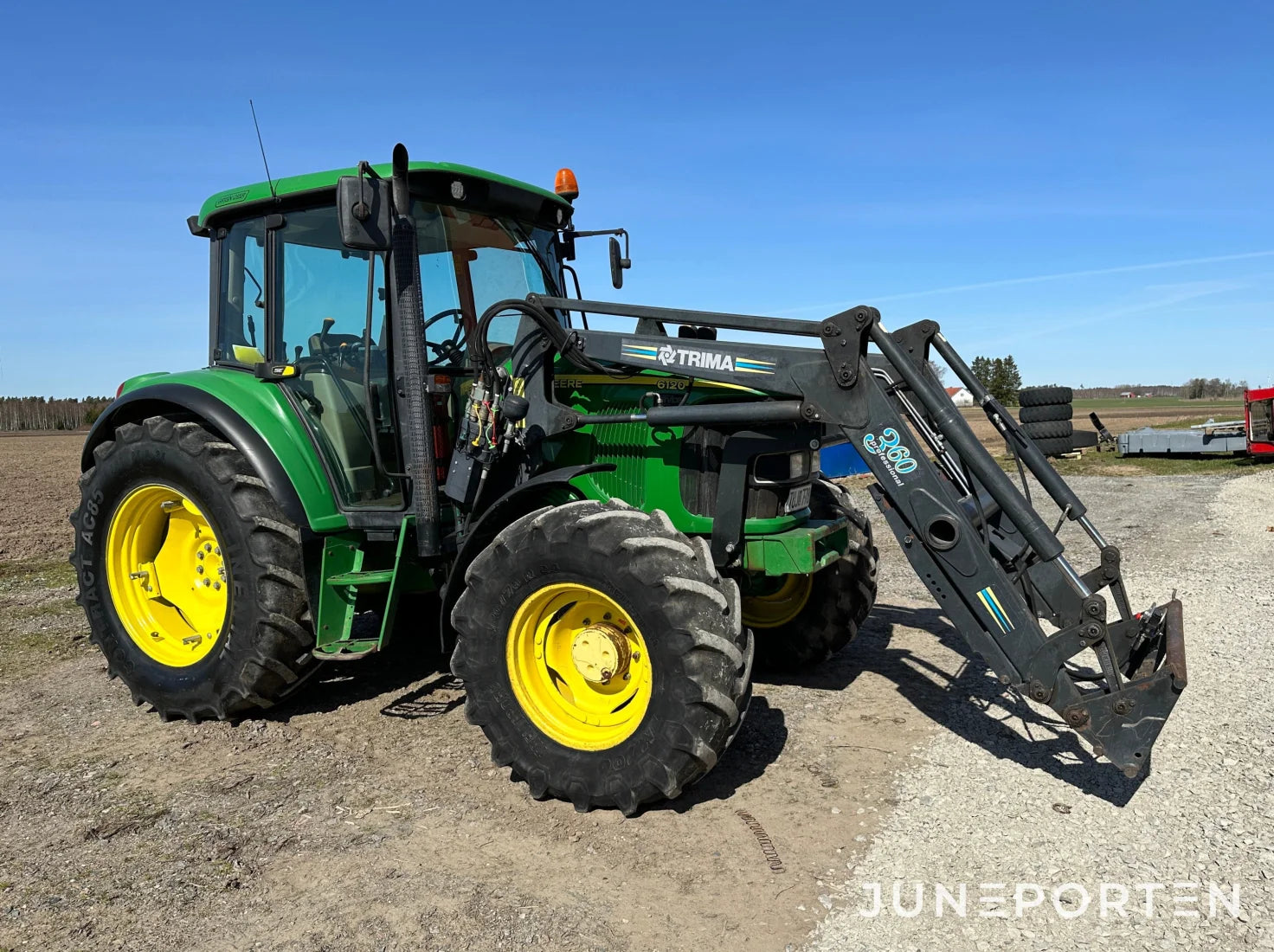 John Deere 6120 SE med lastare