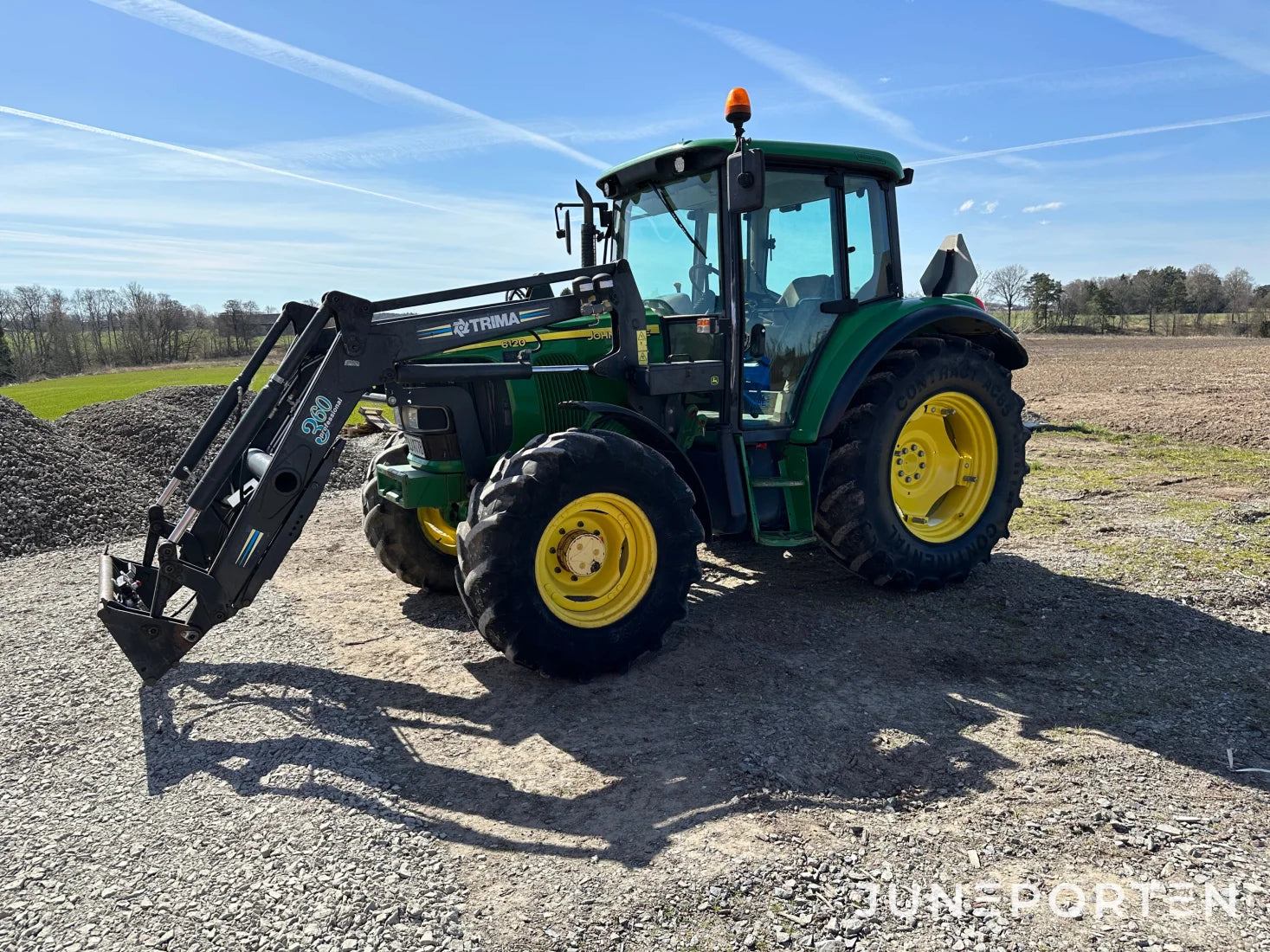 John Deere 6120 SE med lastare