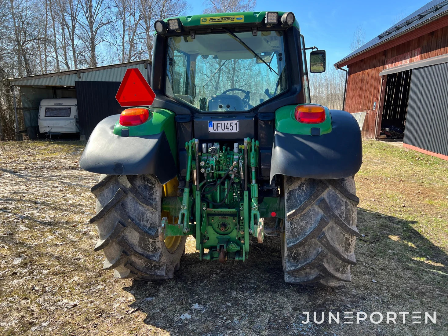 John Deere 6430 med lastare