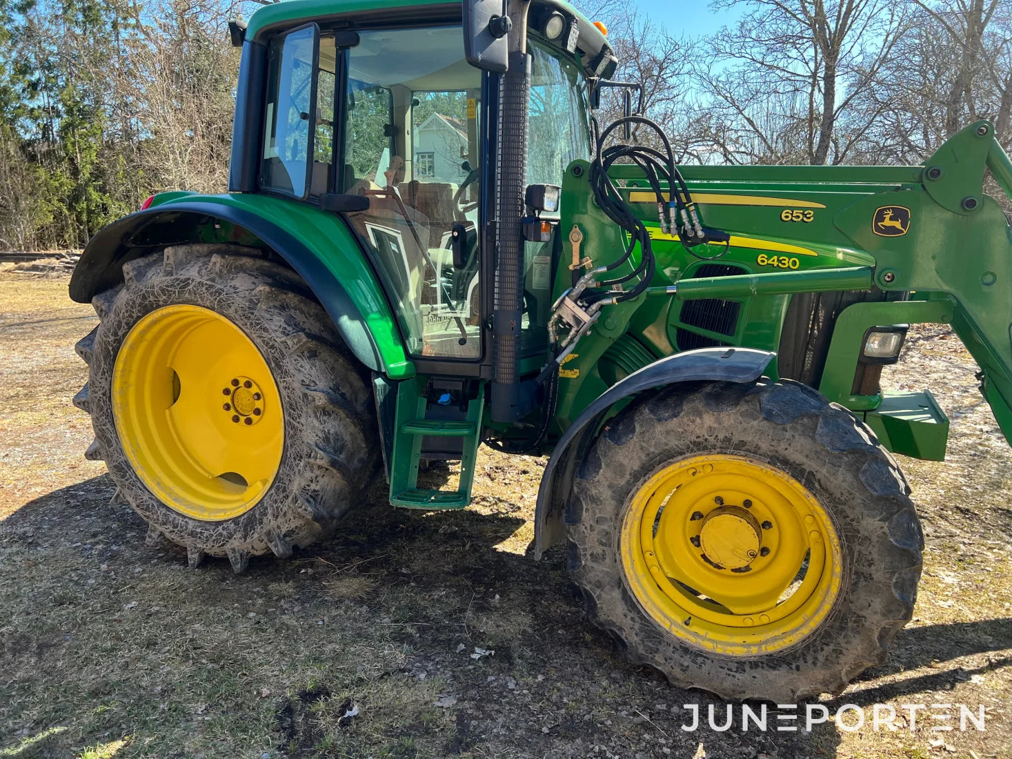 John Deere 6430 med lastare