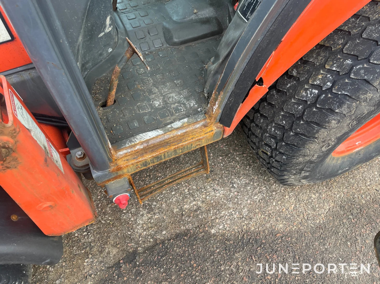 Kubota STA-30 med Lastare & Redskap