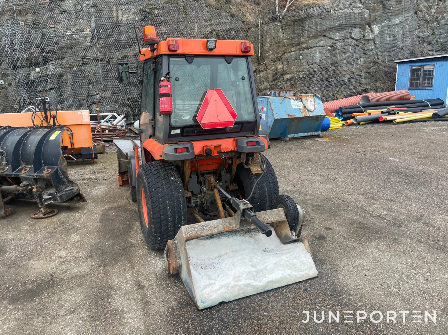 Kubota STA-30 med Lastare & Redskap