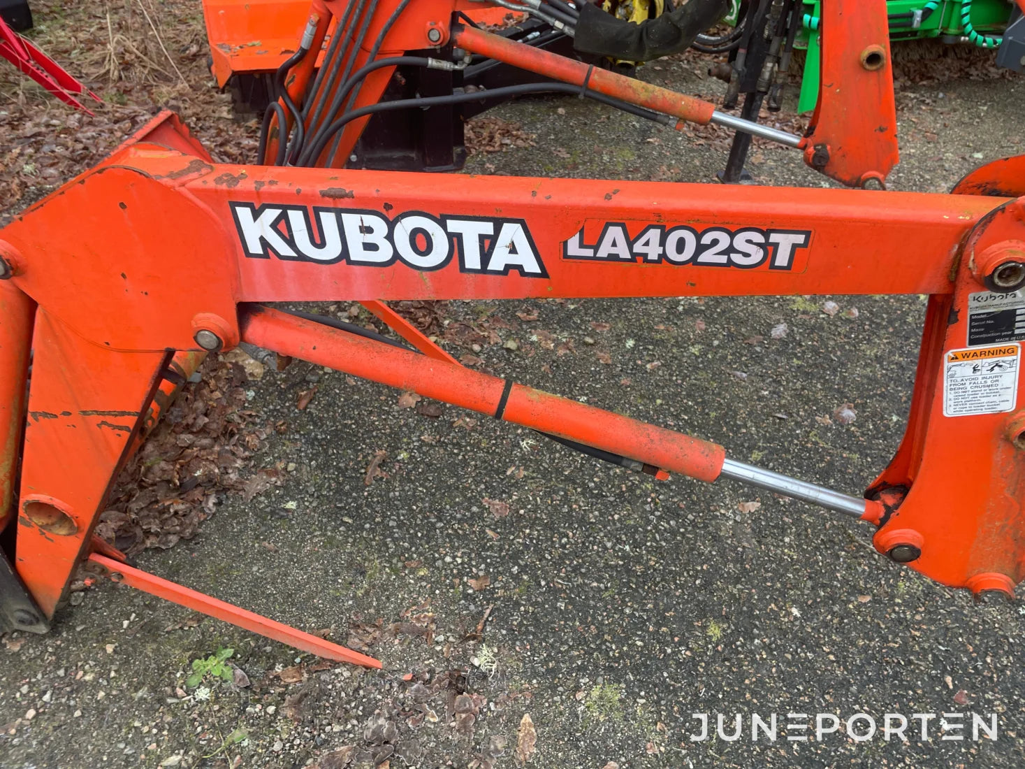 Kubota STA-30 med Lastare & Redskap