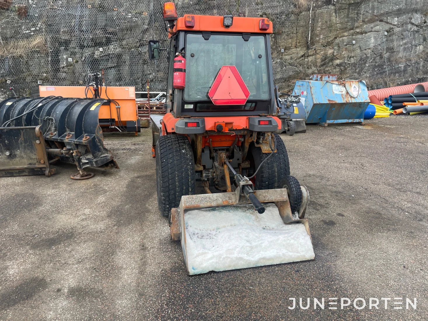 Kubota STA-30 med Lastare & Redskap