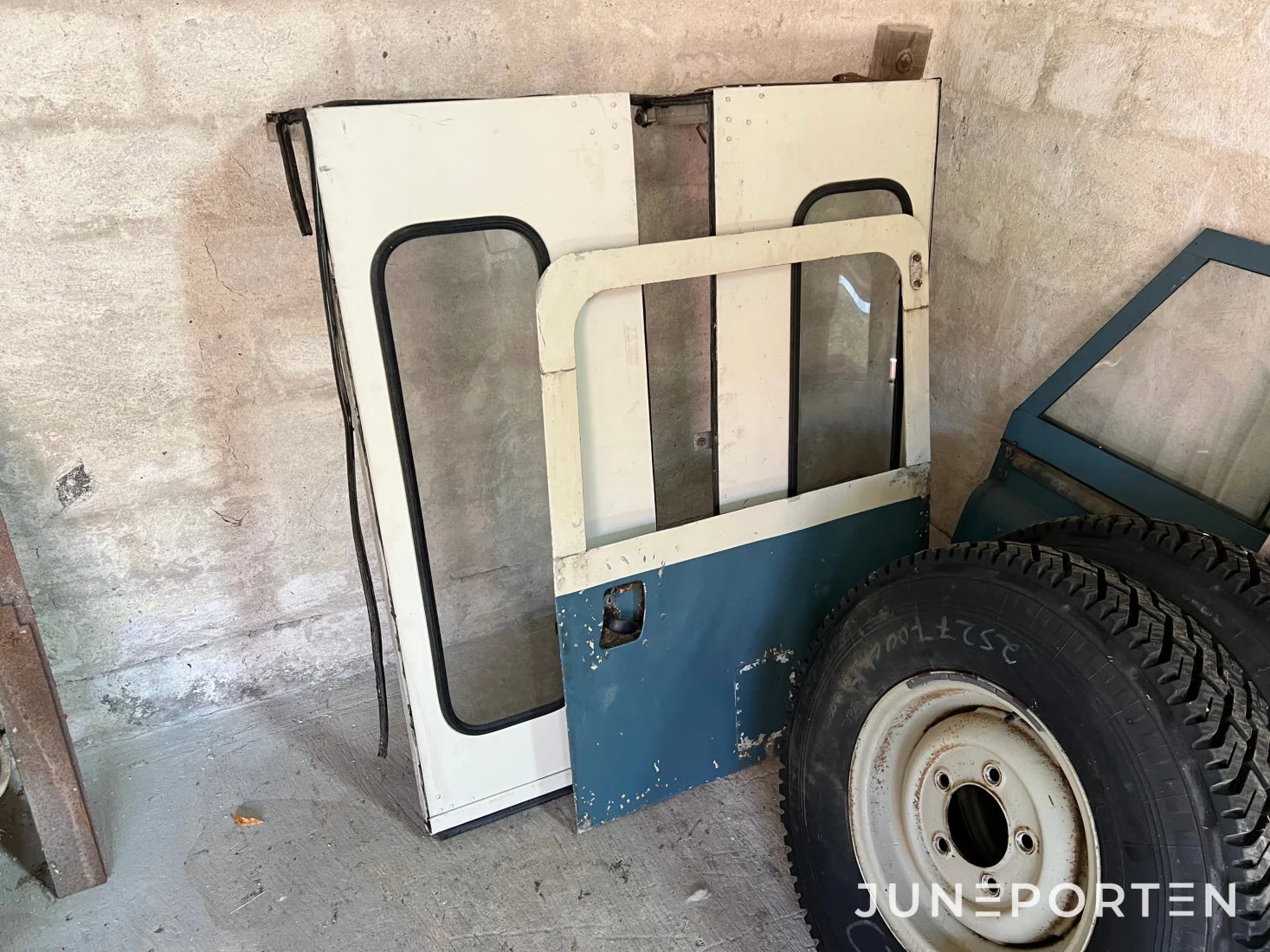 Land Rover 88 PU DIE