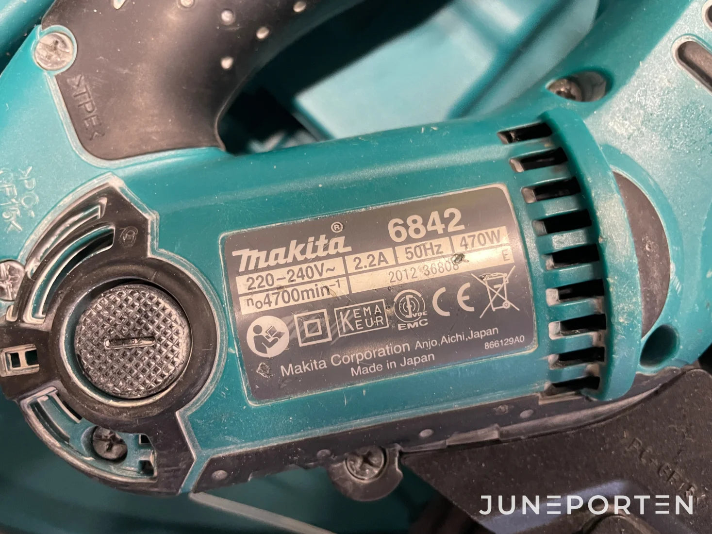 Makita 6842 Skruvautomat