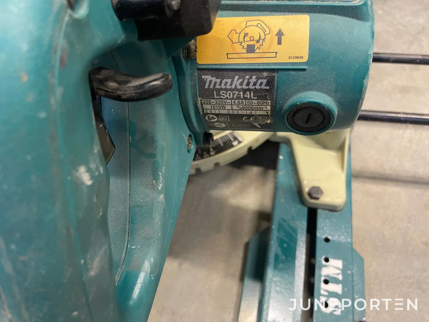 Kap- och gersåg Makita LS0714L