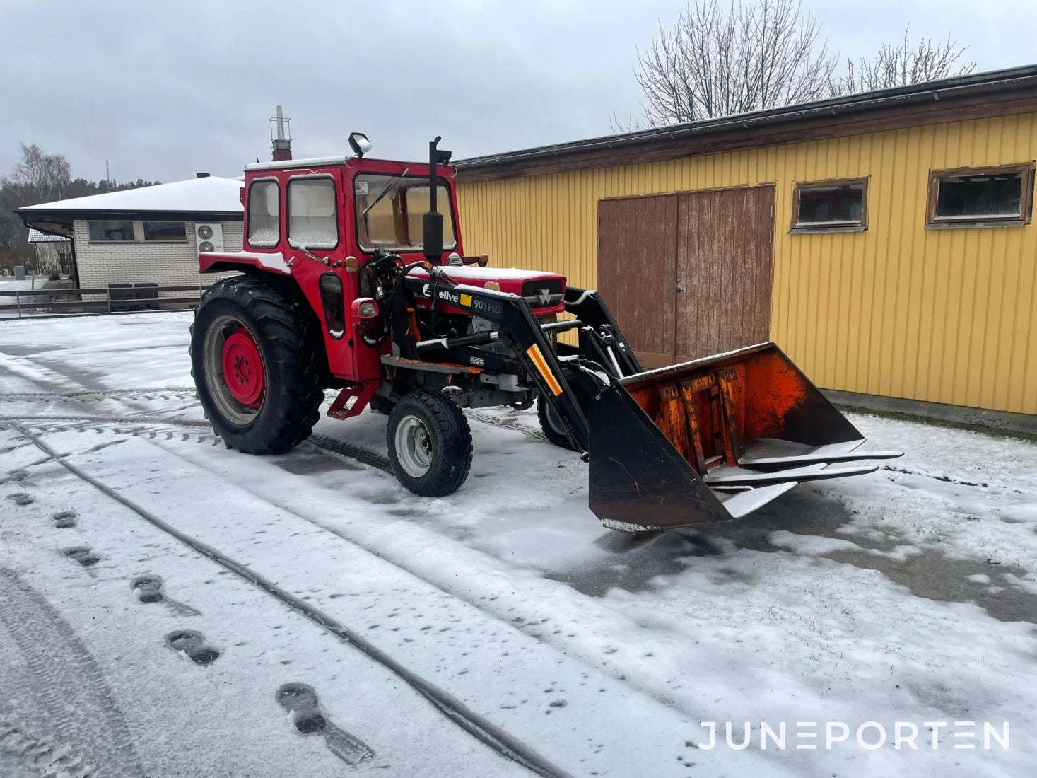 Massey Ferguson 178 med lastare