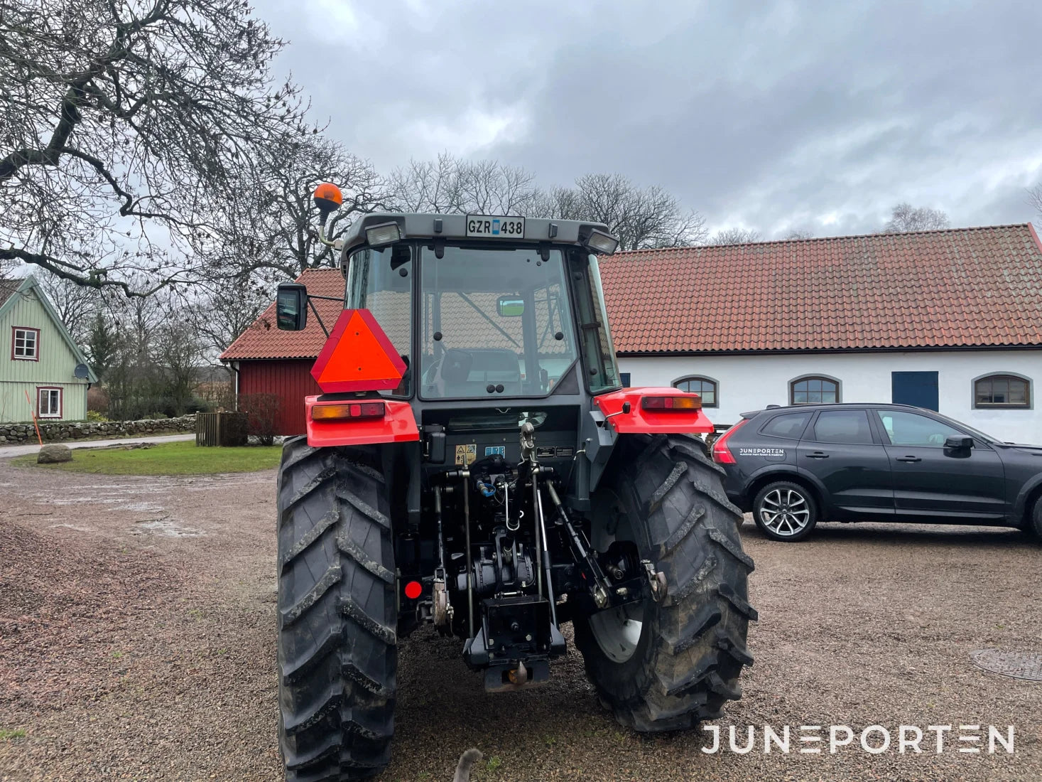 Massey Ferguson 4245 med Lastare