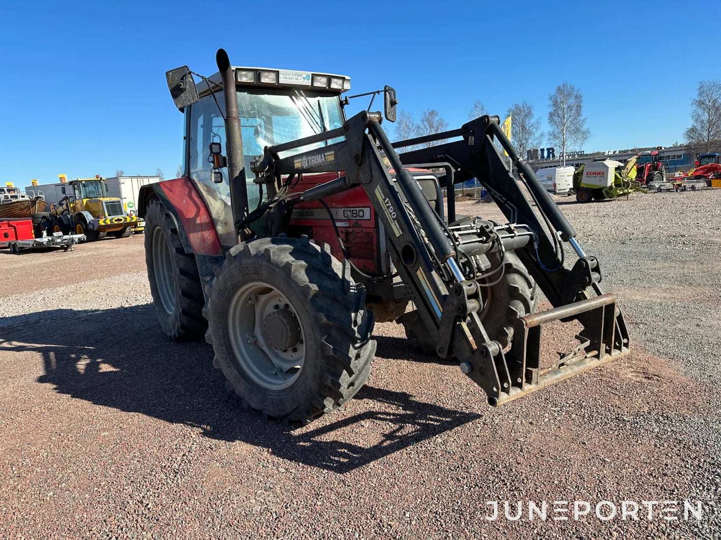 Massey Ferguson 6180 4WD med Trima lastare