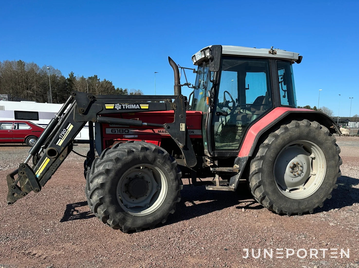 Massey Ferguson 6180 4WD med Trima lastare