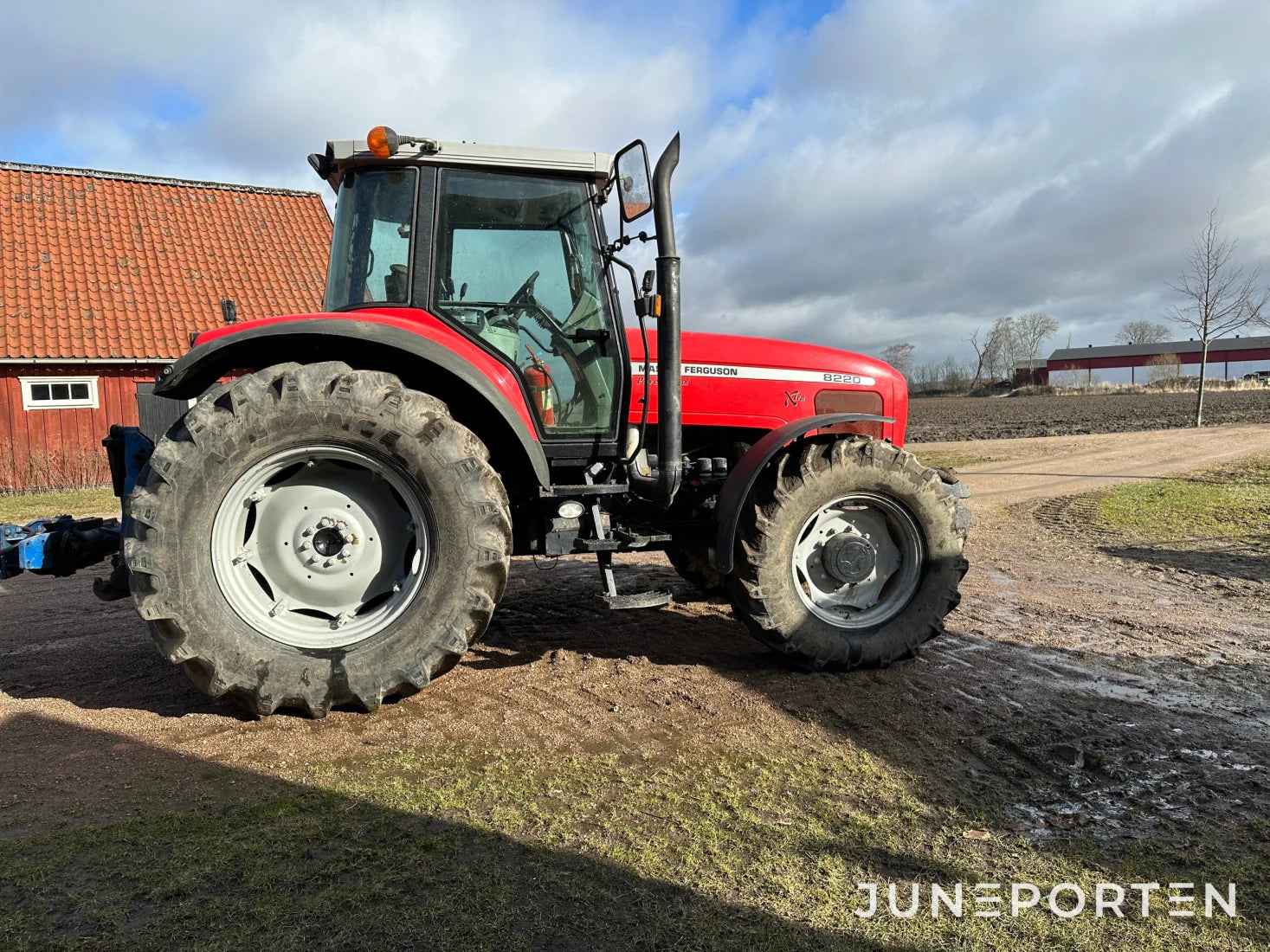 Massey Ferguson 8220-4