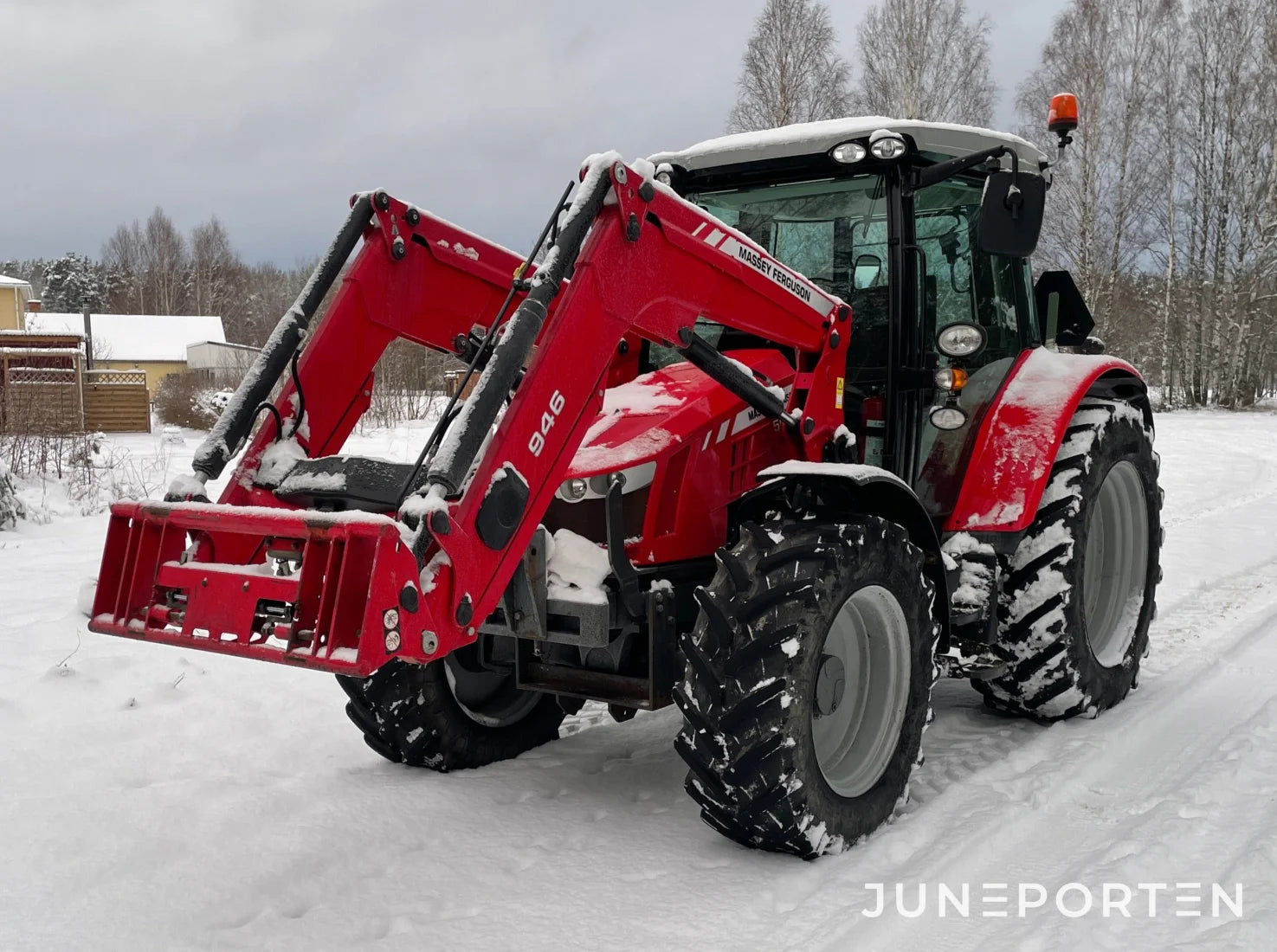 Massey Ferguson MF 5610 med lastare