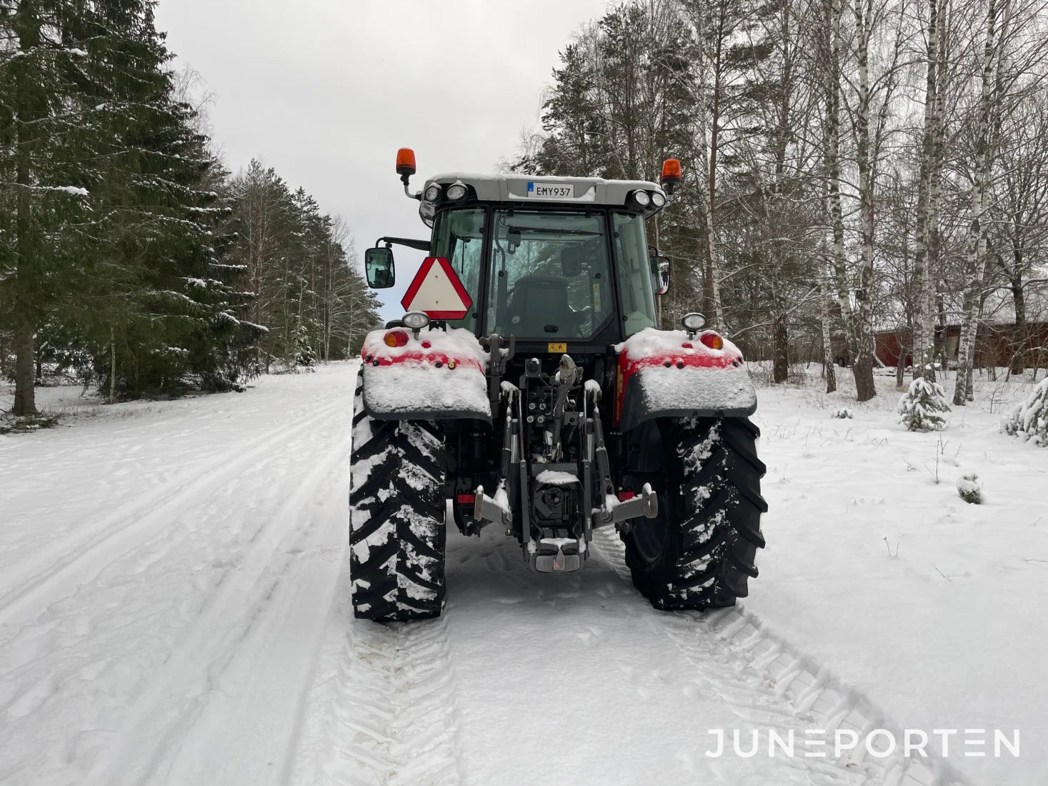 Massey Ferguson MF 5610 med lastare