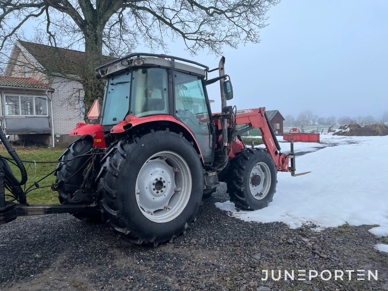 Massey Ferguson 5455 med Twintrac och Lastare