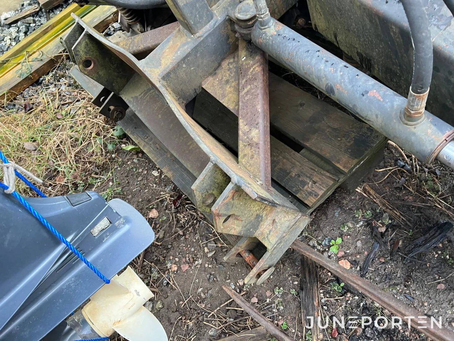 Redskapsbärare Holder C 50 med redskap
