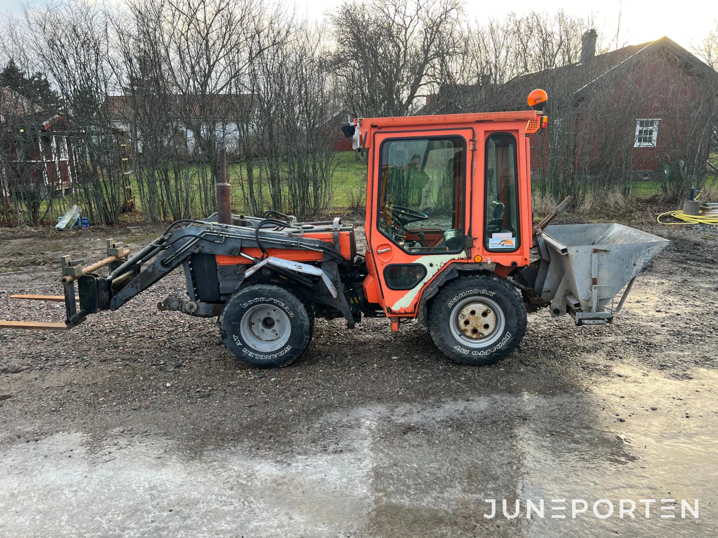 Redskapsbärare Holder C 50 med redskap