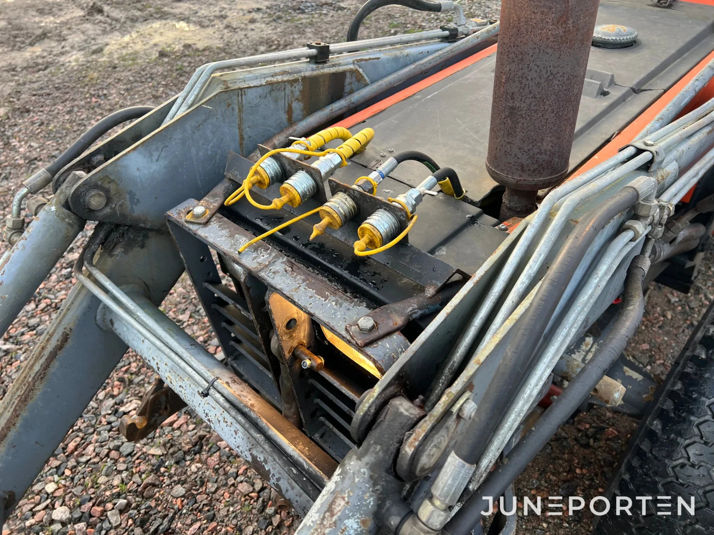 Redskapsbärare Holder C 50 med redskap