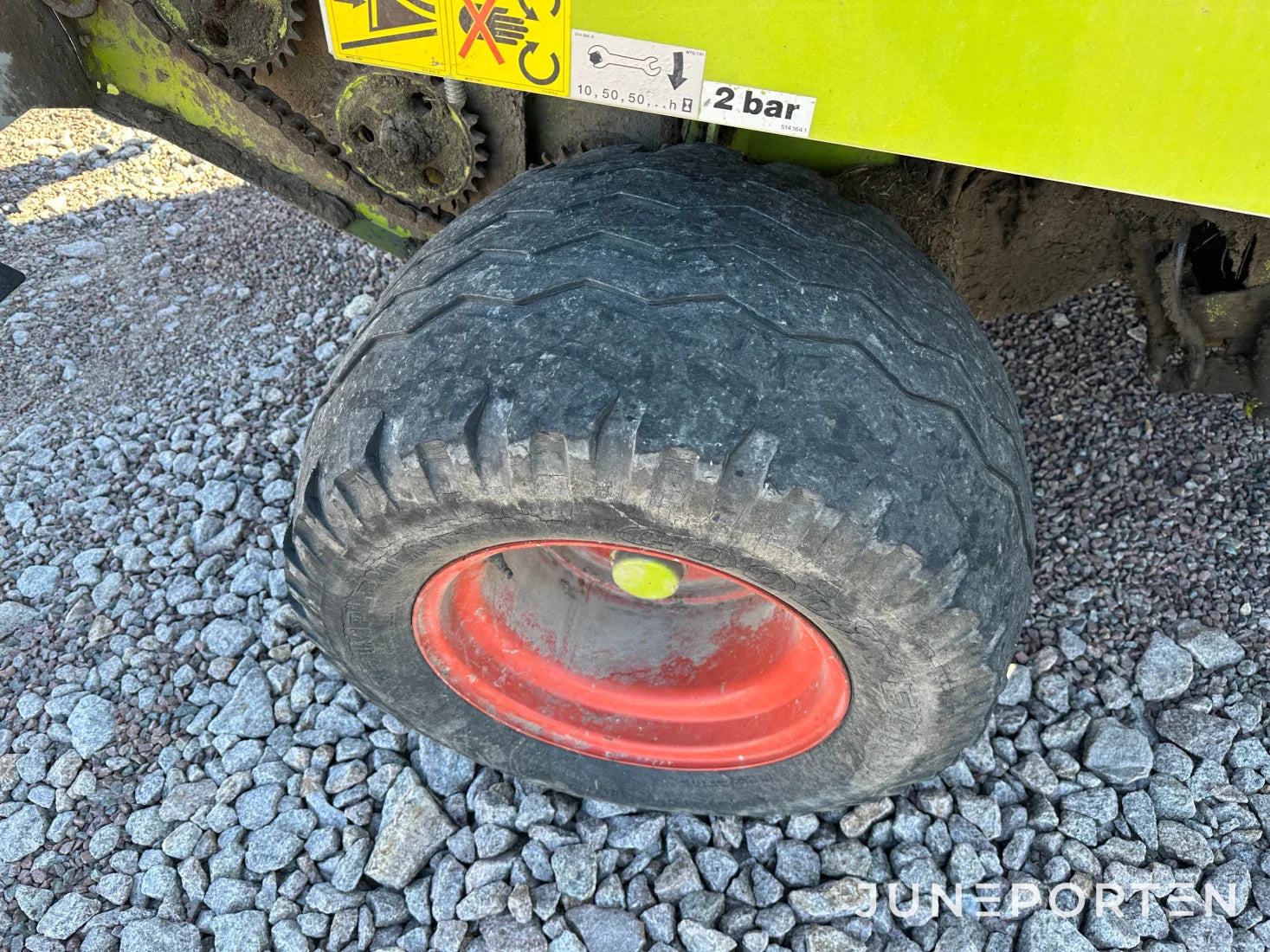 Rundbalspress Claas Rollant 255