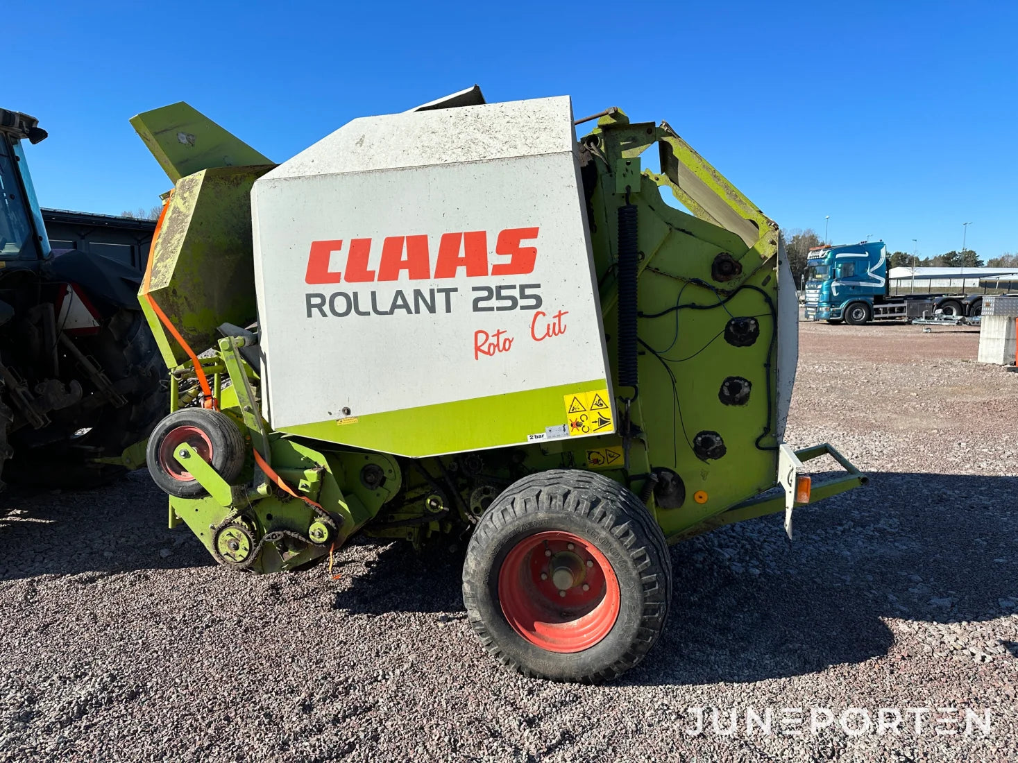 Rundbalspress Claas Rollant 255