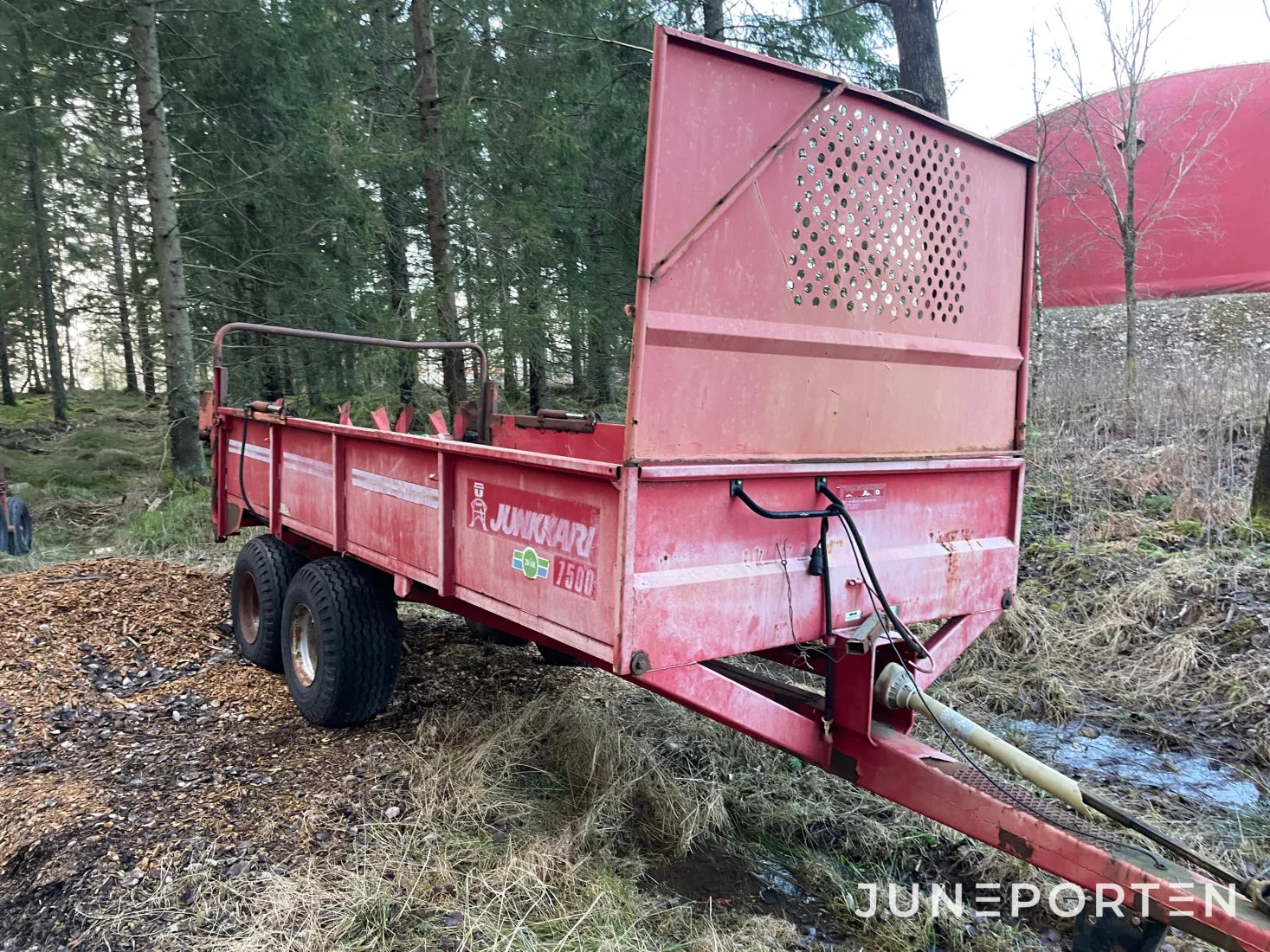 Stallgödselspridare Junkkari ESK 7500