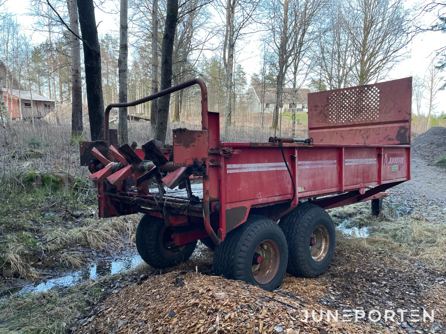 Stallgödselspridare Junkkari ESK 7500