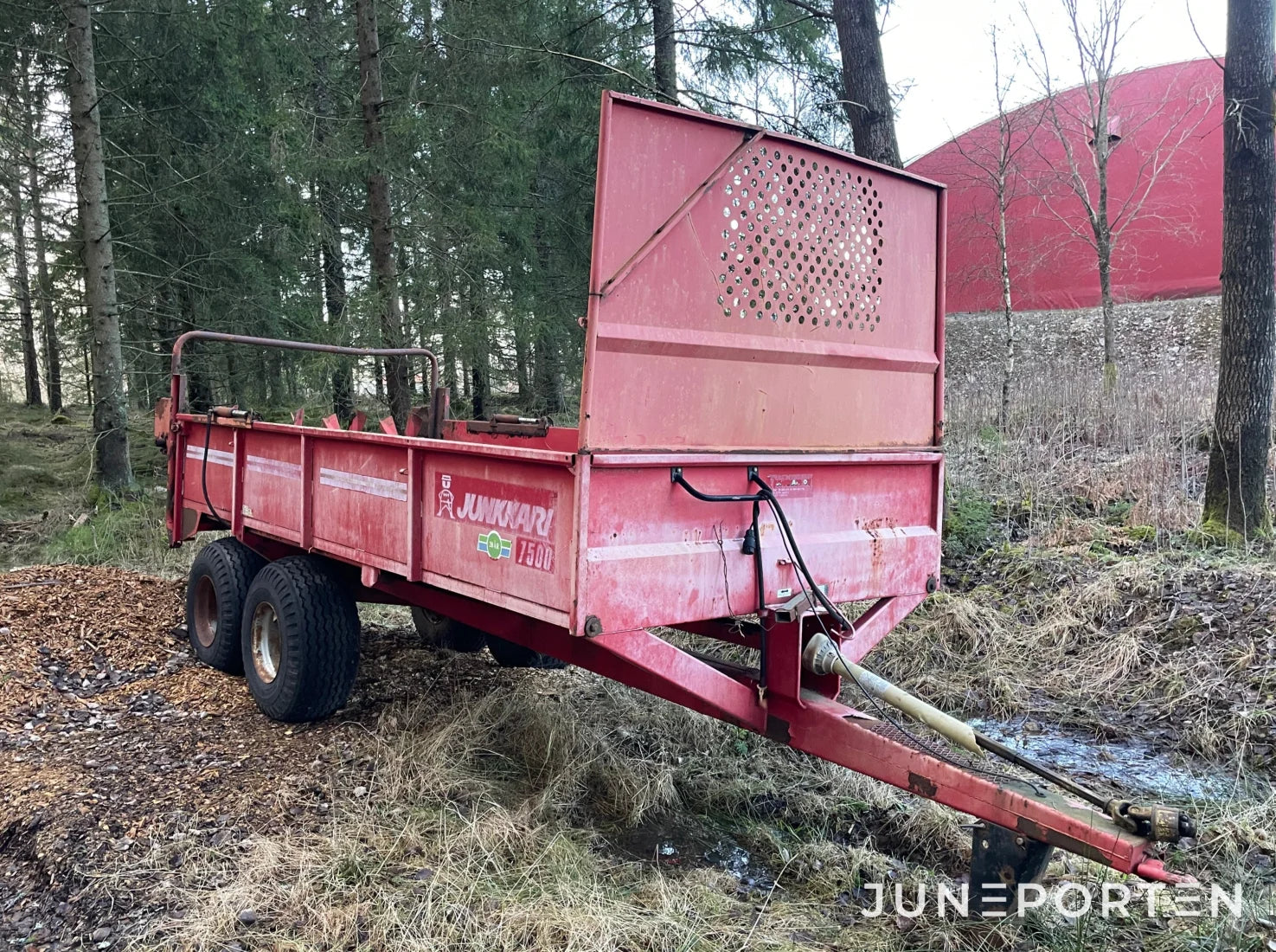 Stallgödselspridare Junkkari ESK 7500