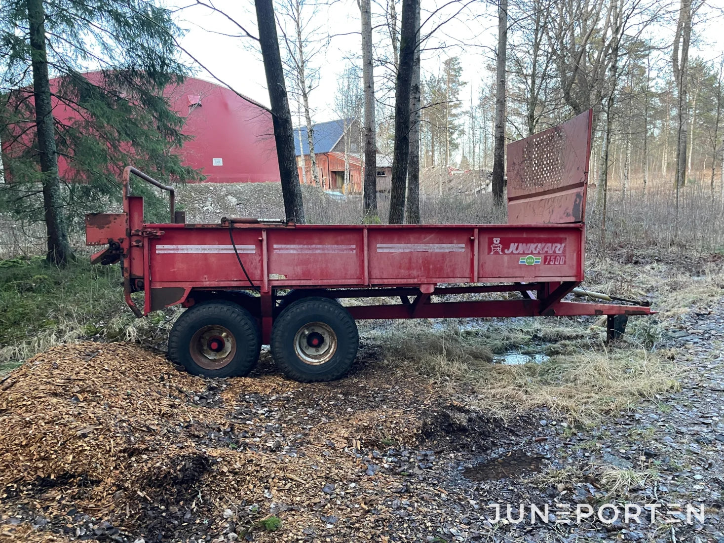 Stallgödselspridare Junkkari ESK 7500