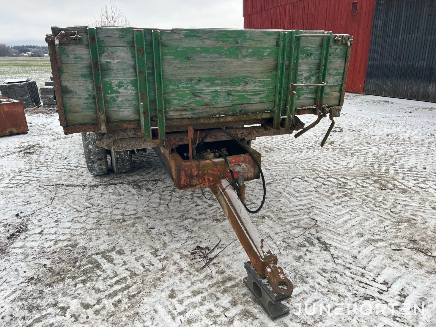 Tippvagn med Trälämmar