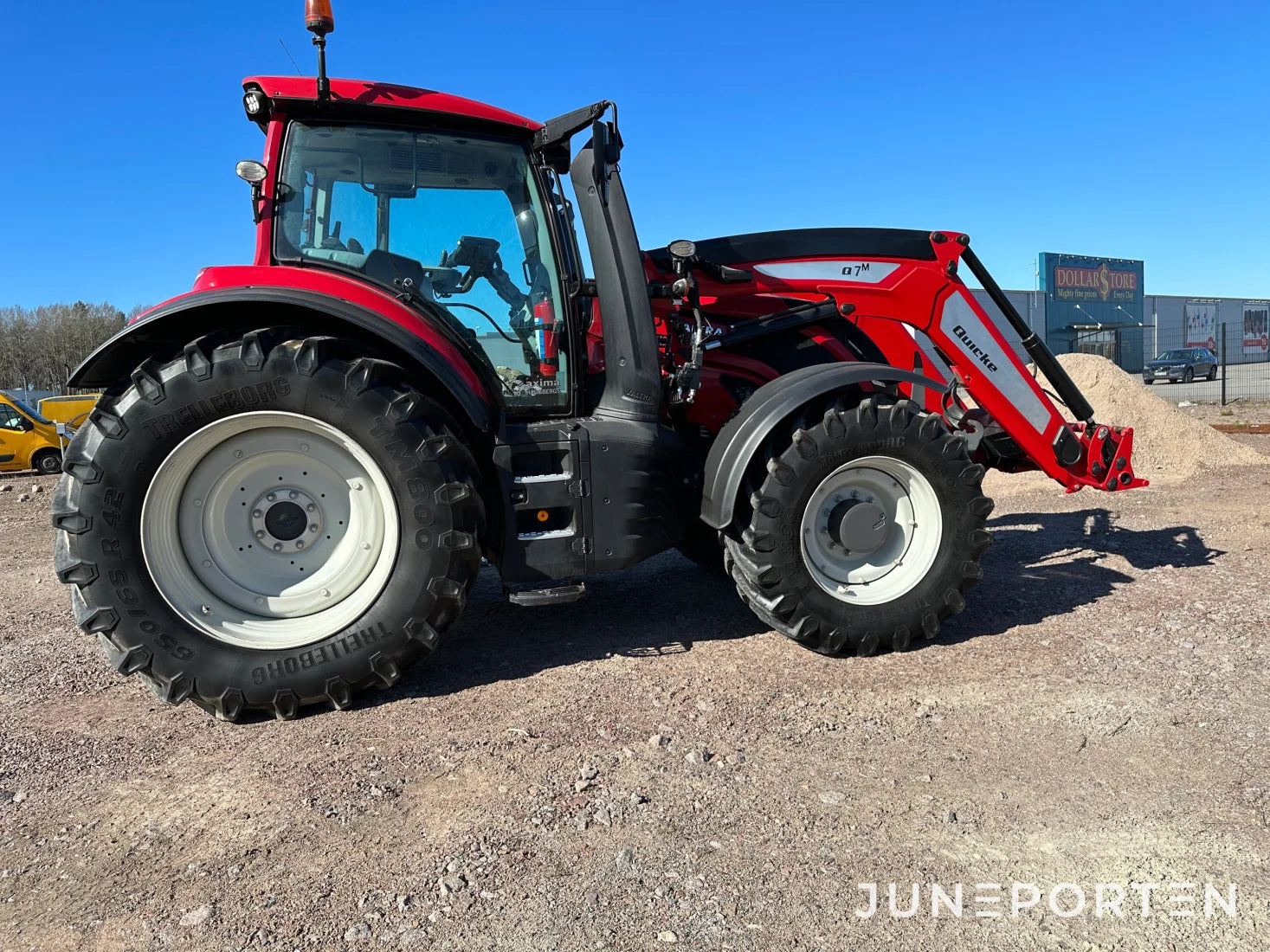 Valtra T214 med lastare & frontlyft PTO