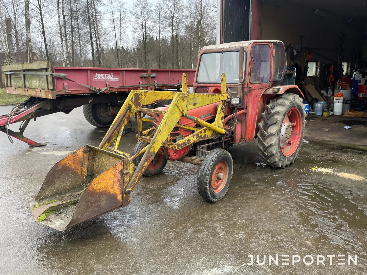 Zetor 3011 med lastare